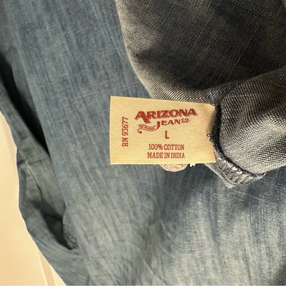 🦋 ARIZONA JEAN CO Denim Blue Button Down Shirt - Size L - Picture 5 of 6